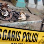 Terobos Perlintasan, Pemotor Tewas Di Sambar KA Di Kalideres