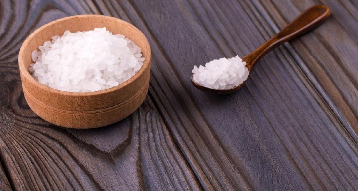 Minum Air Garam: Ini 10 Manfaat Jika Tidak Sesuai Takaran