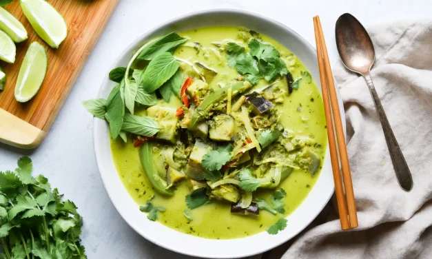 Green Curry: Makanan Khas Thailand Yang Memanjakan Lidah
