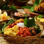 Kuliner Khas Bali, Nasi Campur Hadir Dengan Lauk Beragam